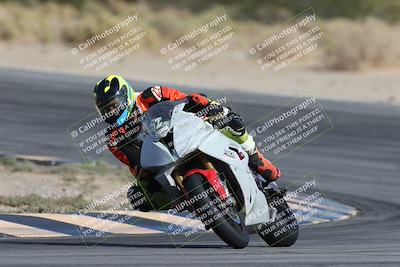 media/Nov-16-2025-Race Pace (Sun) [[8c5fa54630]]/Non Verified Riders (1st 20 Minutes)/2-Turn 10 (1010am)/